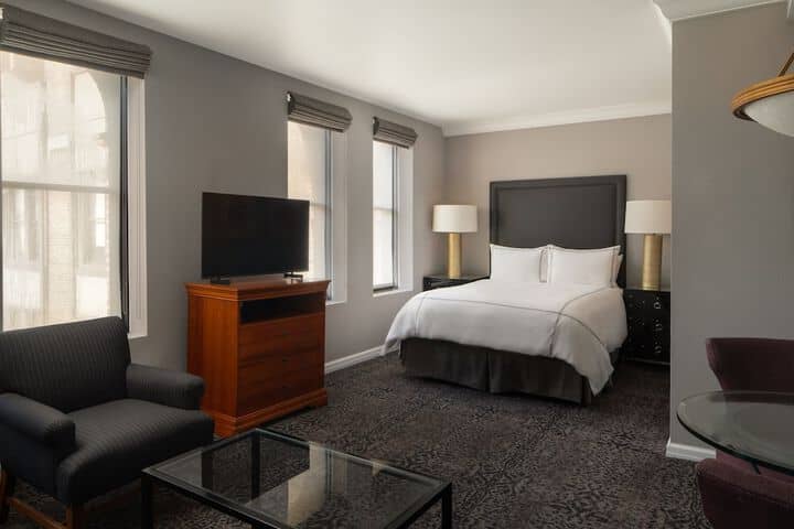 Room 20 of 87